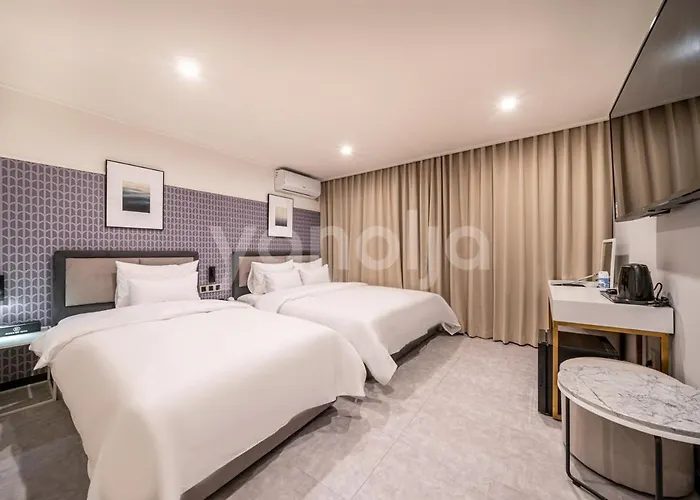 Browndot Hwamyeong Hotel *