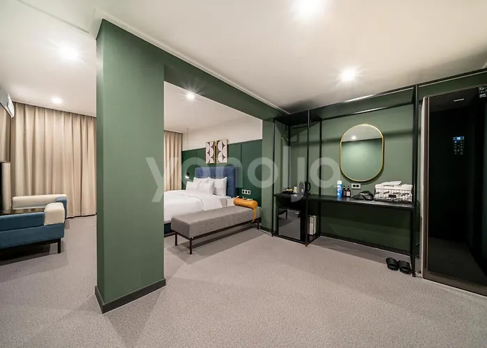 Browndot Hwamyeong Hotel